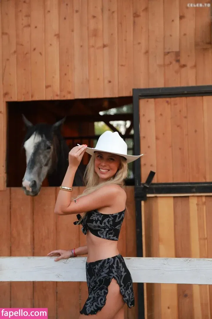 Haliey Welch / hay_welch Onlyfans Photo Gallery 