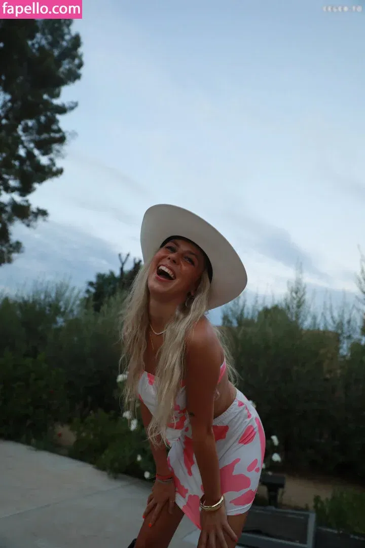 Haliey Welch / hay_welch Onlyfans Photo Gallery 