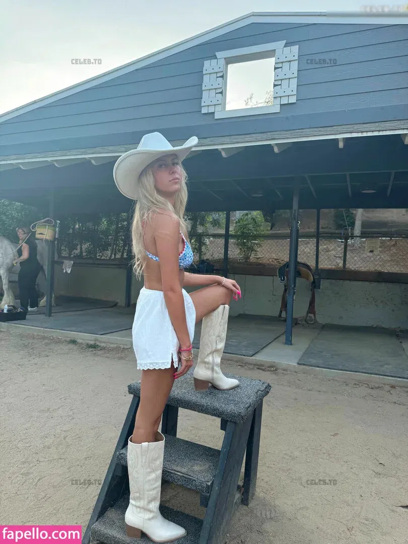 Haliey Welch / hay_welch Onlyfans Photo Gallery 