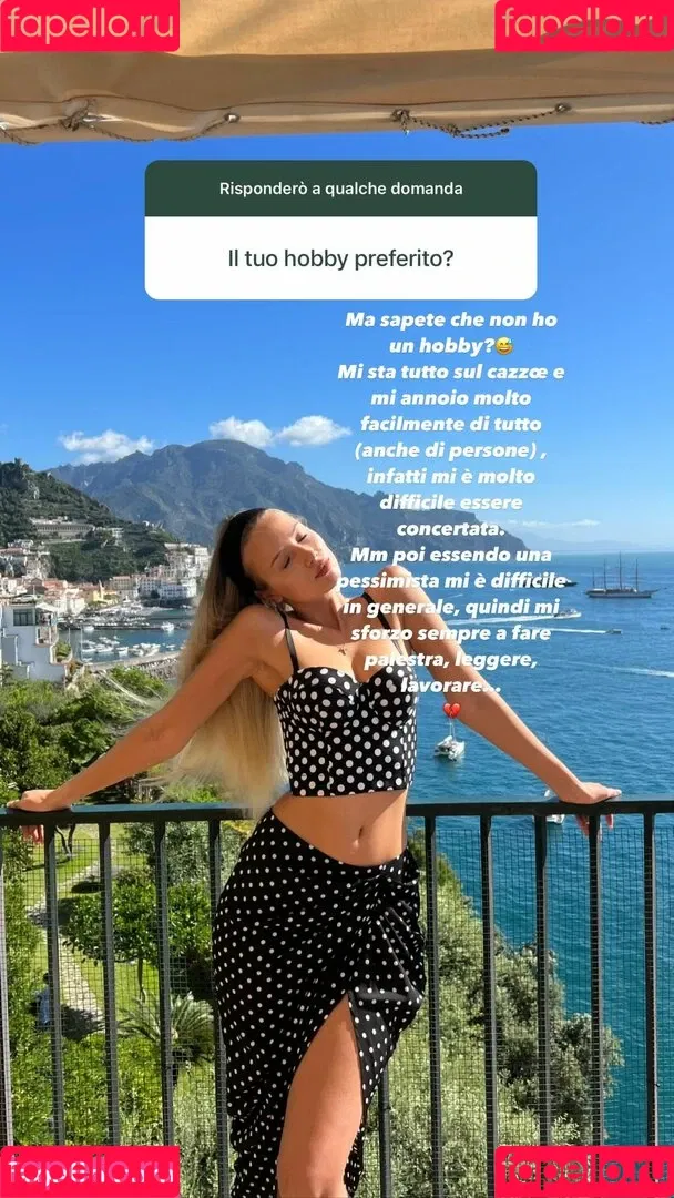 Polina Malinovskaya / polinamalinovskaya Onlyfans Photo Gallery 