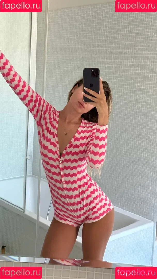 Polina Malinovskaya / polinamalinovskaya Onlyfans Photo Gallery 