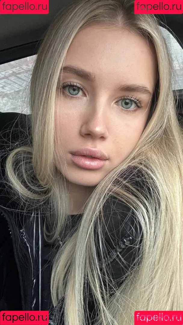 Polina Malinovskaya / polinamalinovskaya Onlyfans Photo Gallery 