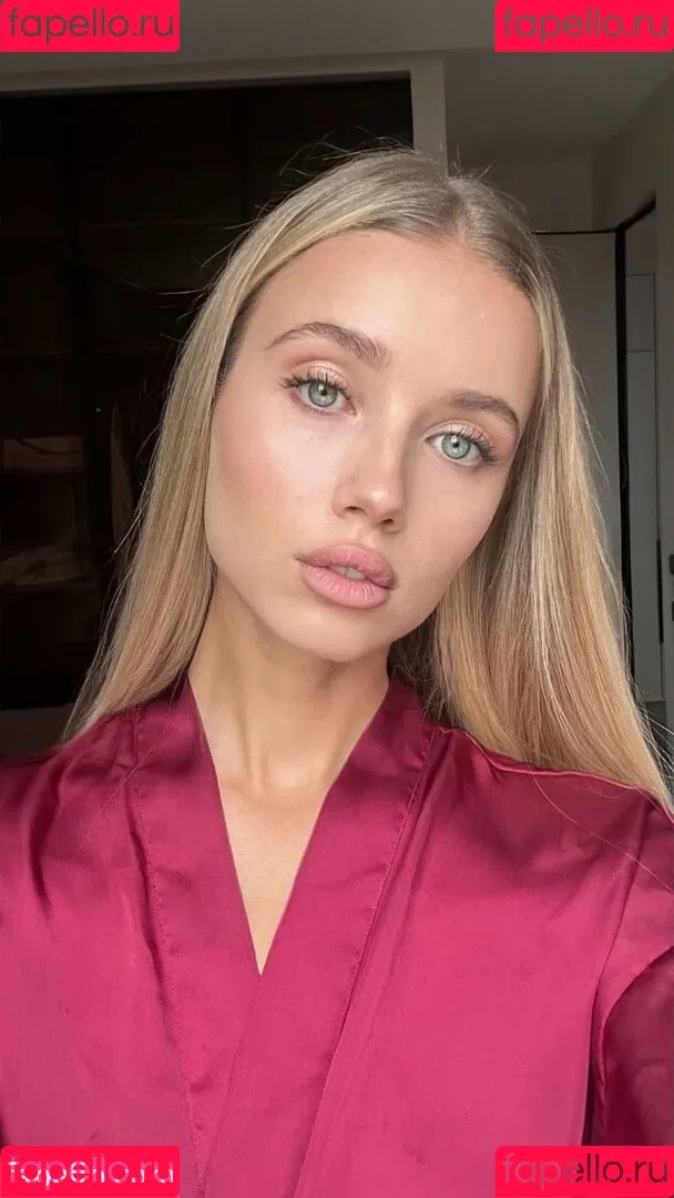 Polina Malinovskaya / polinamalinovskaya Onlyfans Photo Gallery 
