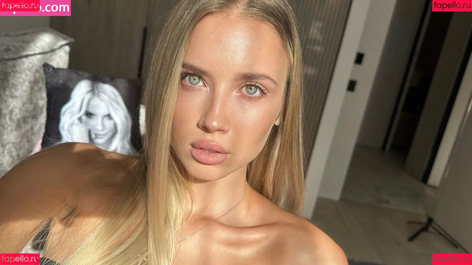 Polina Malinovskaya / polinamalinovskaya Onlyfans Photo Gallery 
