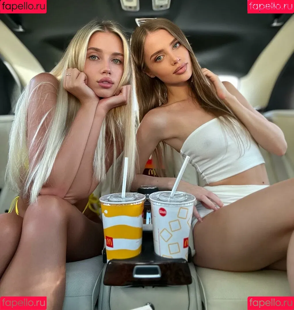 Polina Malinovskaya / polinamalinovskaya Onlyfans Photo Gallery 