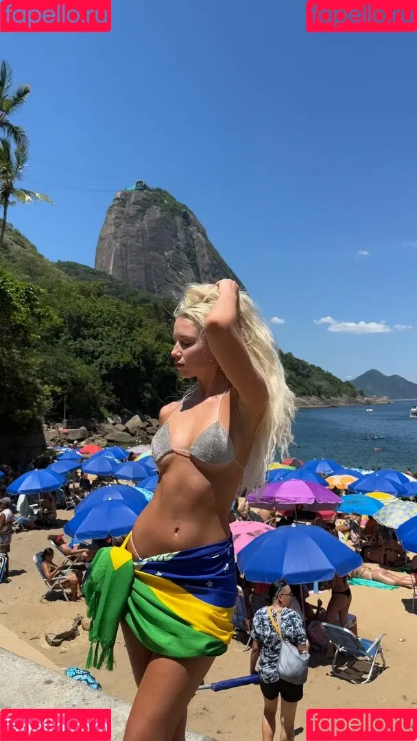 Polina Malinovskaya / polinamalinovskaya Onlyfans Photo Gallery 