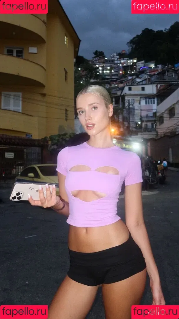 Polina Malinovskaya / polinamalinovskaya Onlyfans Photo Gallery 