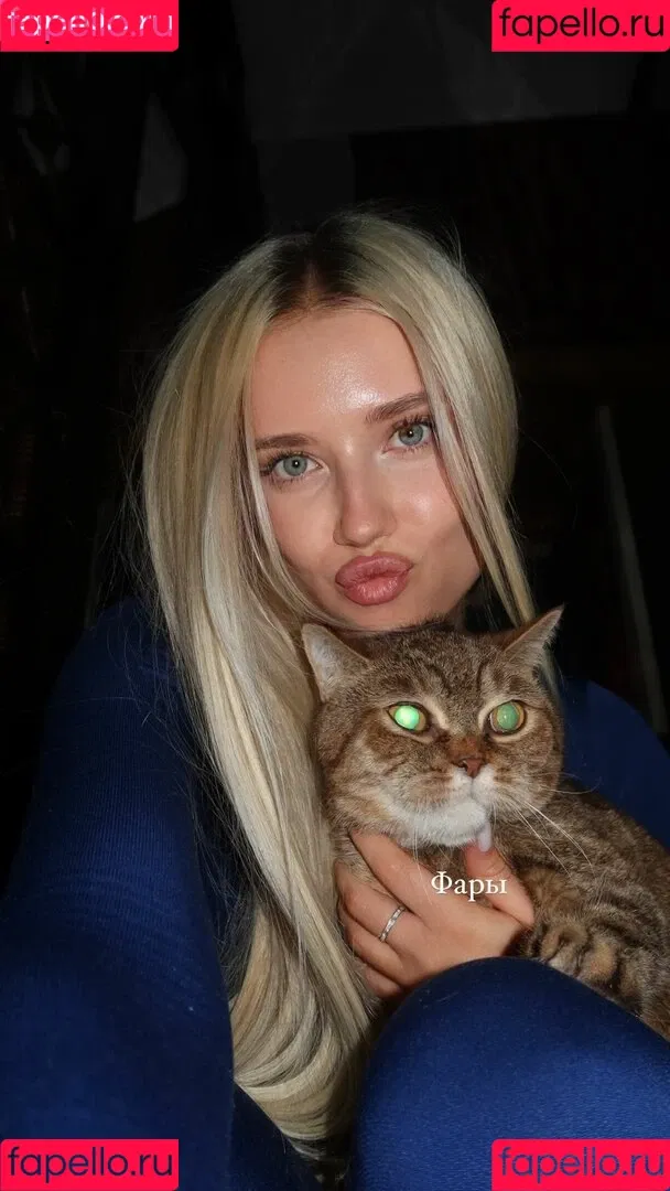 Polina Malinovskaya / polinamalinovskaya Onlyfans Photo Gallery 