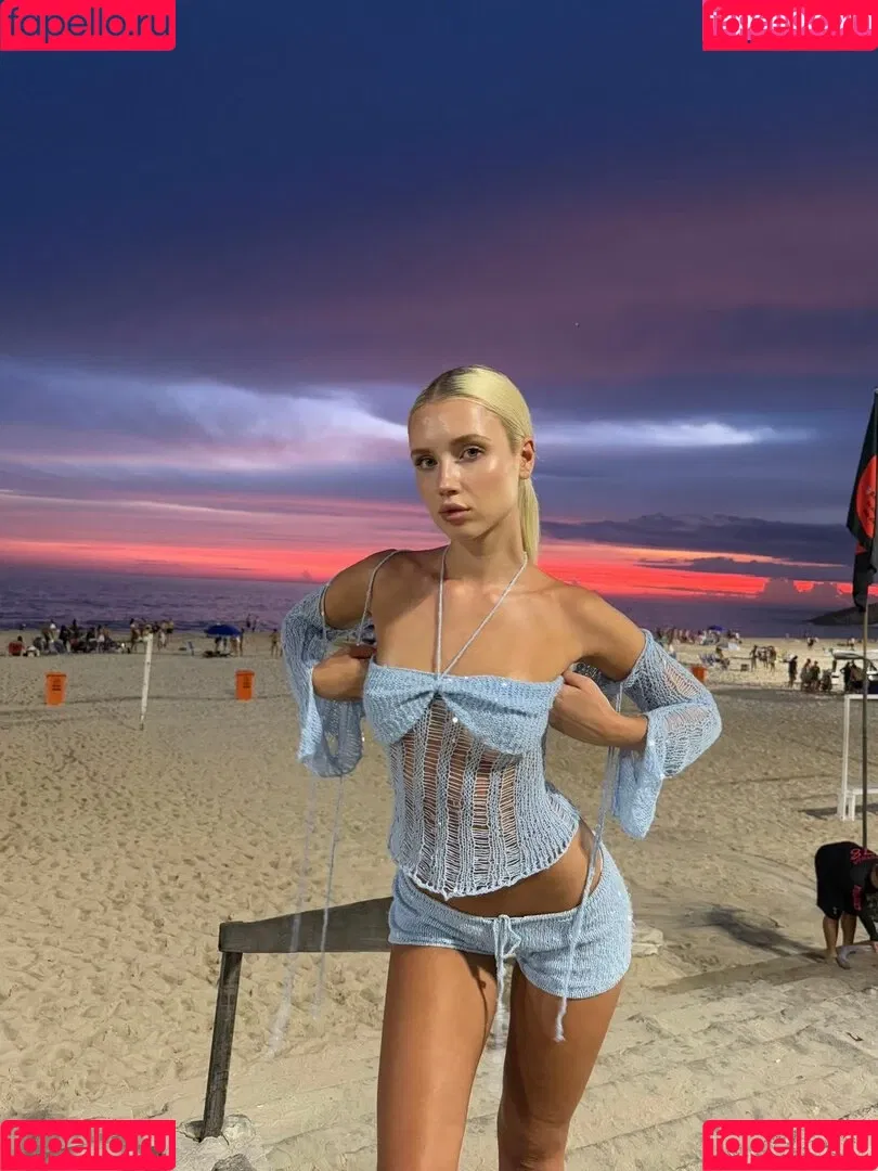 Polina Malinovskaya / polinamalinovskaya Onlyfans Photo Gallery 
