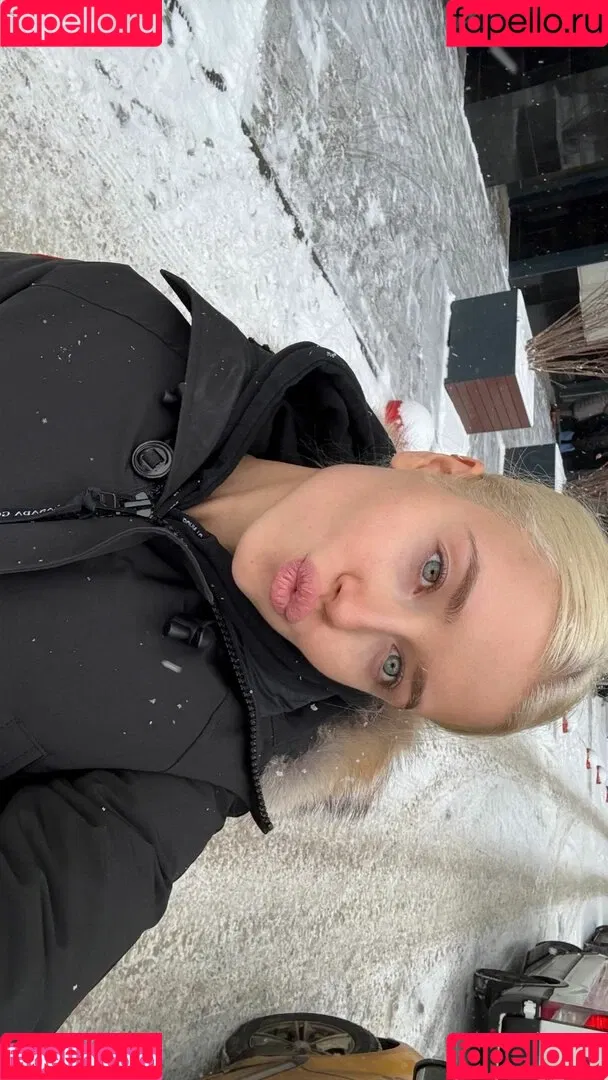 Polina Malinovskaya / polinamalinovskaya Onlyfans Photo Gallery 