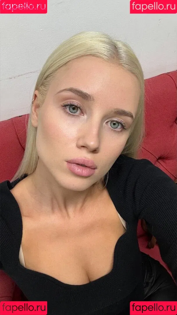 Polina Malinovskaya / polinamalinovskaya Onlyfans Photo Gallery 