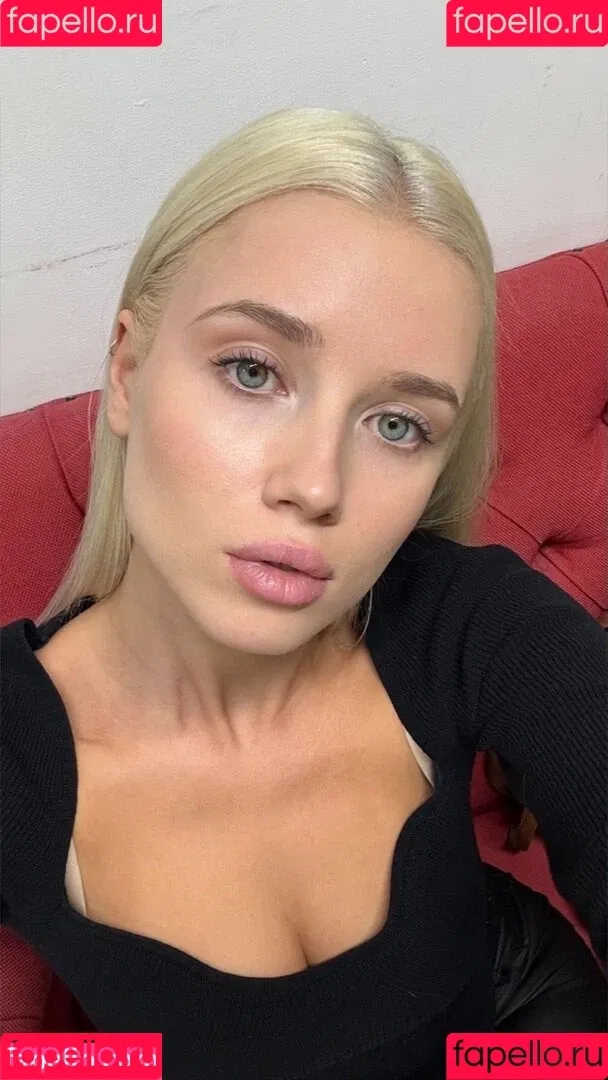 Polina Malinovskaya / polinamalinovskaya Onlyfans Photo Gallery 
