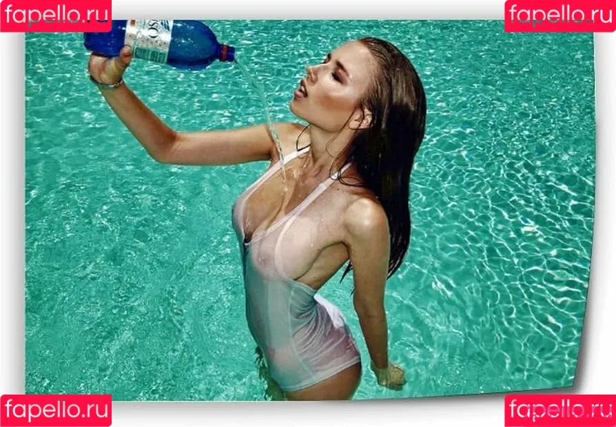 Polina Malinovskaya / polinamalinovskaya Onlyfans Photo Gallery 