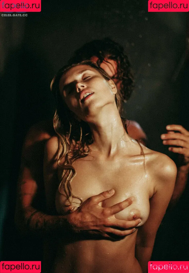Polina Malinovskaya / polinamalinovskaya Onlyfans Photo Gallery 