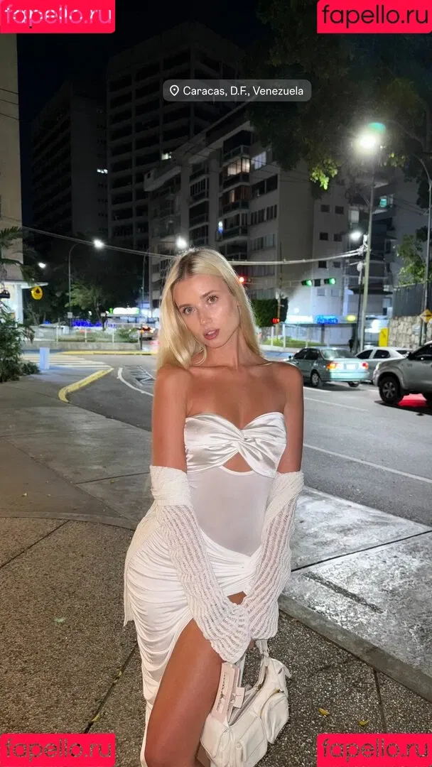 Polina Malinovskaya / polinamalinovskaya Onlyfans Photo Gallery 