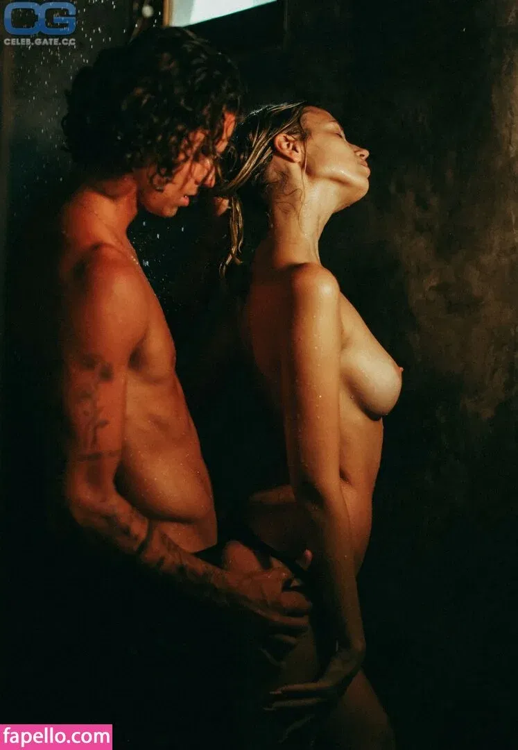 Polina Malinovskaya / polinamalinovskaya Onlyfans Photo Gallery 