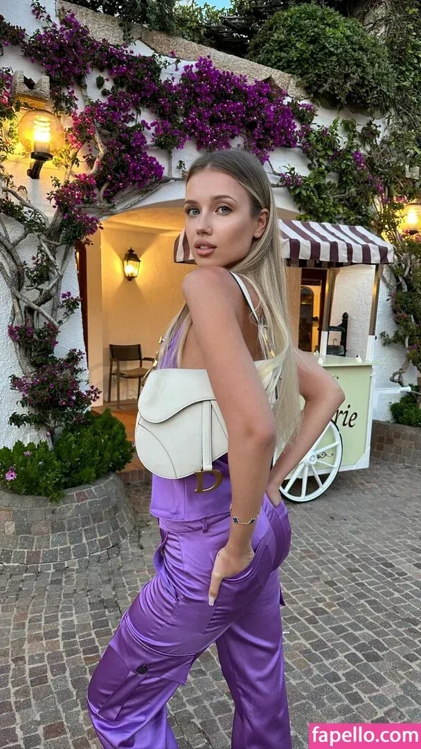 Polina Malinovskaya / polinamalinovskaya Onlyfans Photo Gallery 