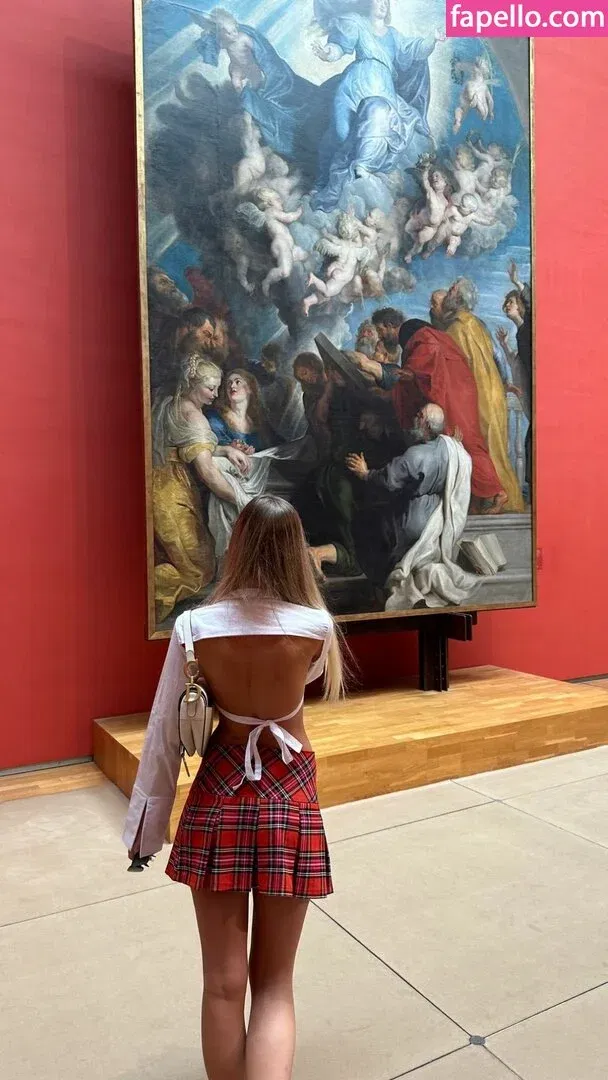 Polina Malinovskaya / polinamalinovskaya Onlyfans Photo Gallery 