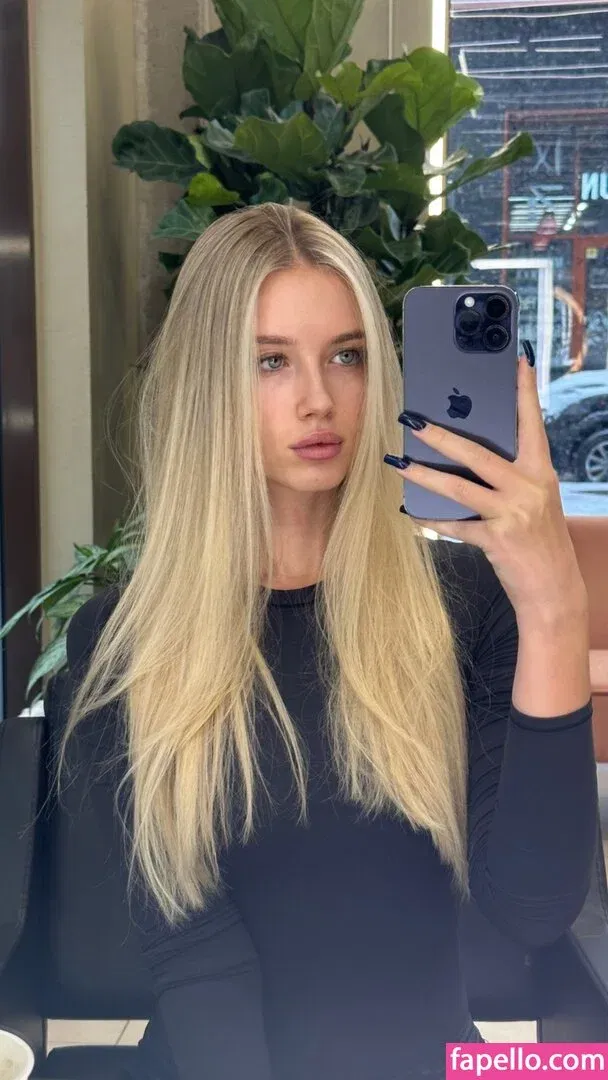 Polina Malinovskaya / polinamalinovskaya Onlyfans Photo Gallery 