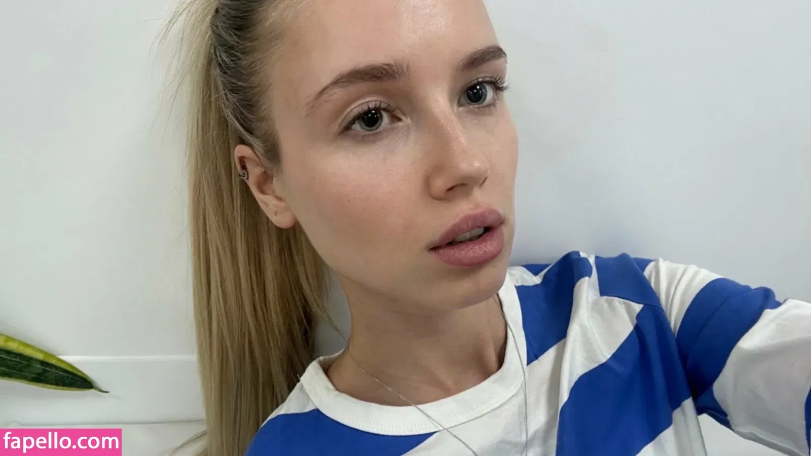 Polina Malinovskaya / polinamalinovskaya Onlyfans Photo Gallery 