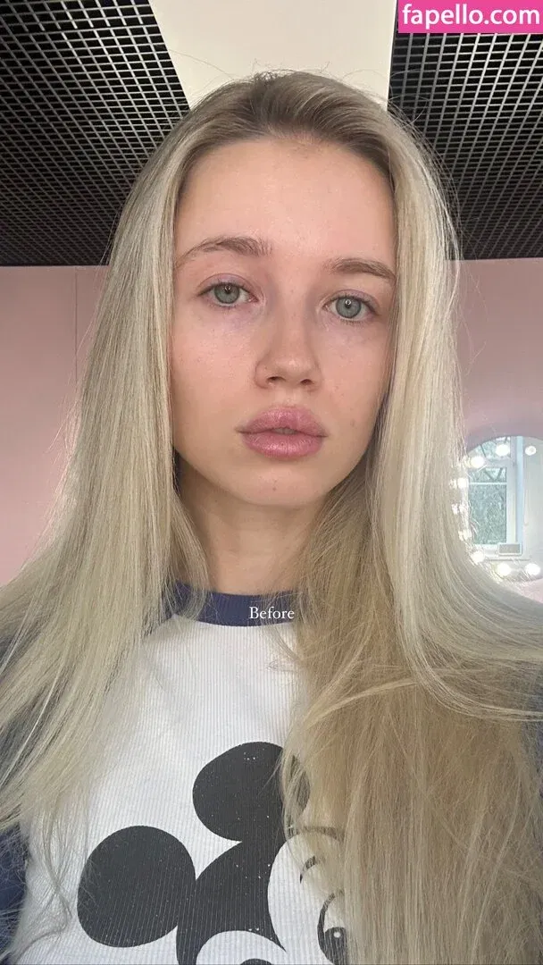 Polina Malinovskaya / polinamalinovskaya Onlyfans Photo Gallery 