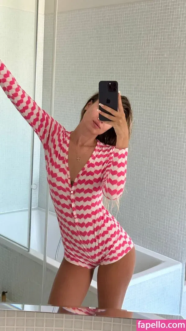 Polina Malinovskaya / polinamalinovskaya Onlyfans Photo Gallery 