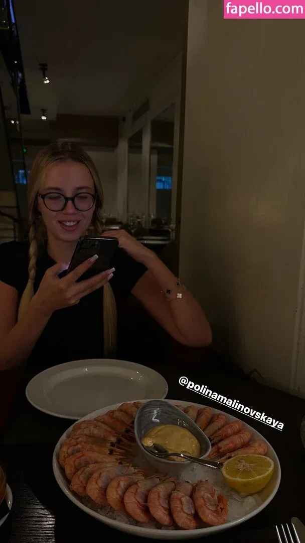 Polina Malinovskaya / polinamalinovskaya Onlyfans Photo Gallery 