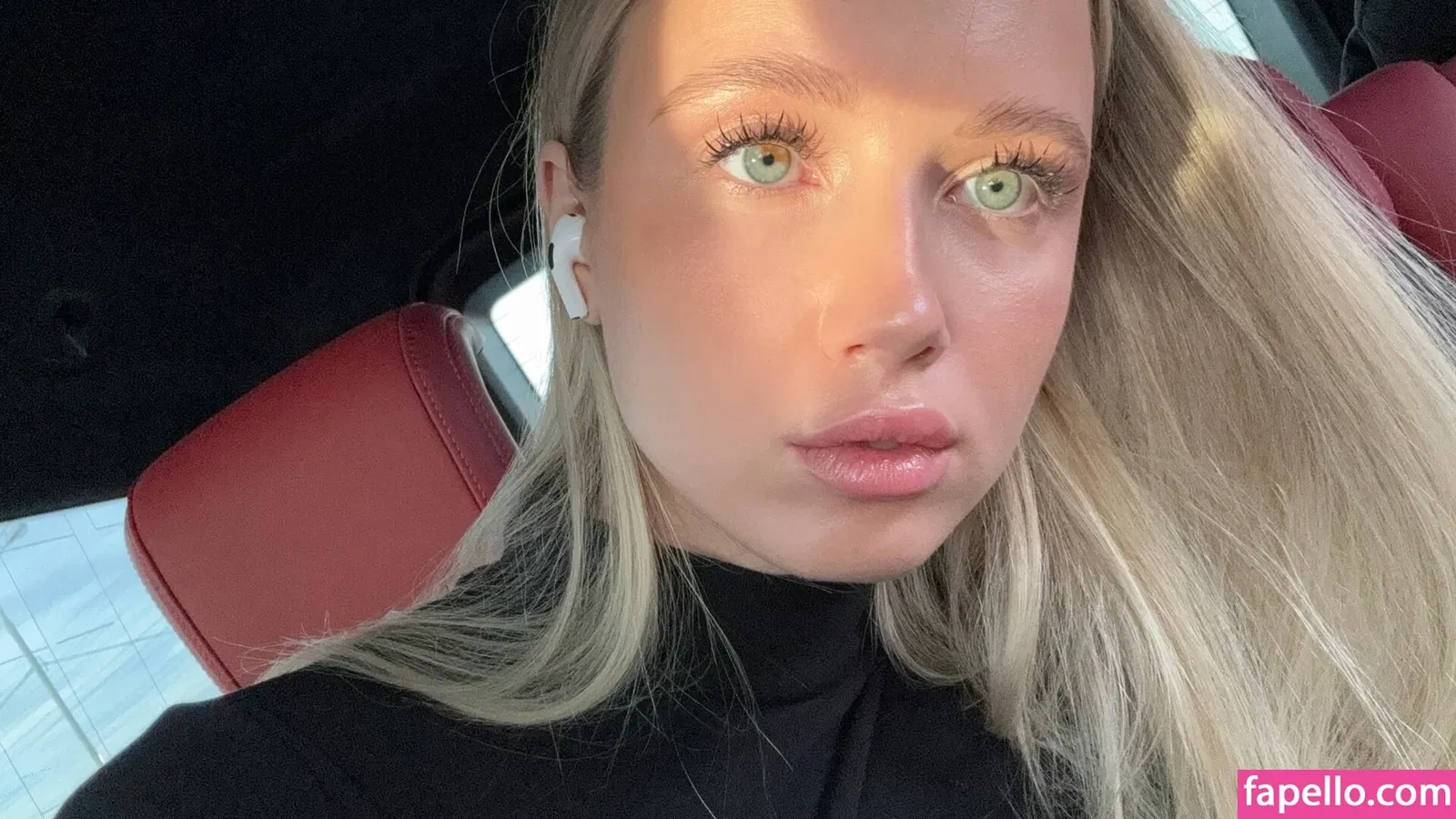 Polina Malinovskaya / polinamalinovskaya Onlyfans Photo Gallery 