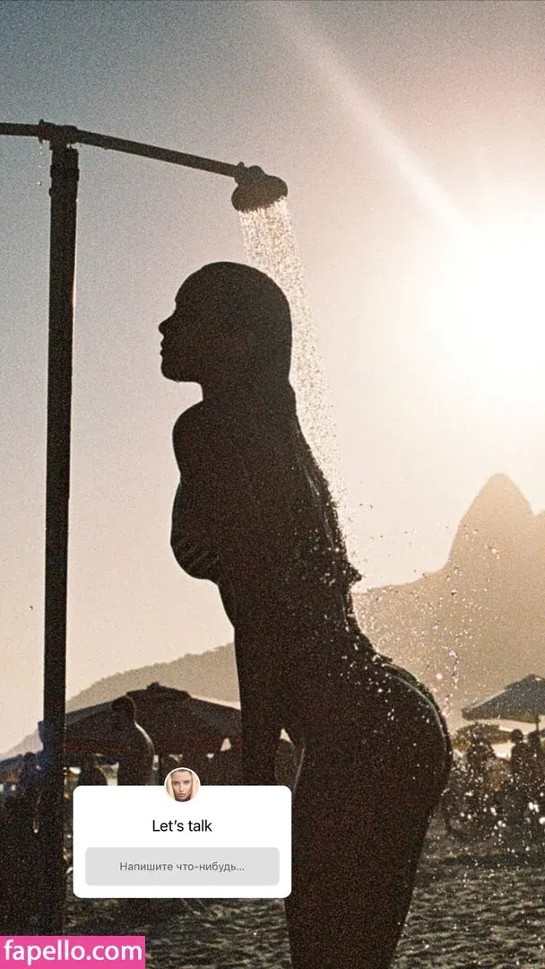 Polina Malinovskaya / polinamalinovskaya Onlyfans Photo Gallery 