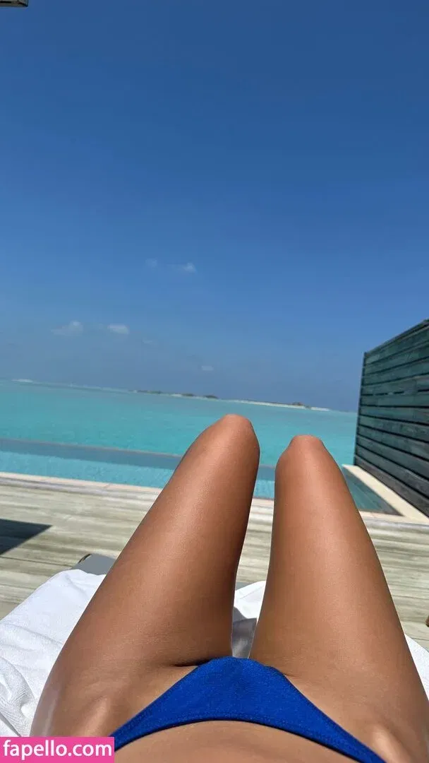 Polina Malinovskaya / polinamalinovskaya Onlyfans Photo Gallery 