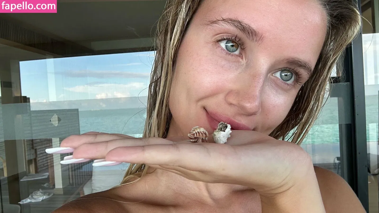 Polina Malinovskaya / polinamalinovskaya Onlyfans Photo Gallery 