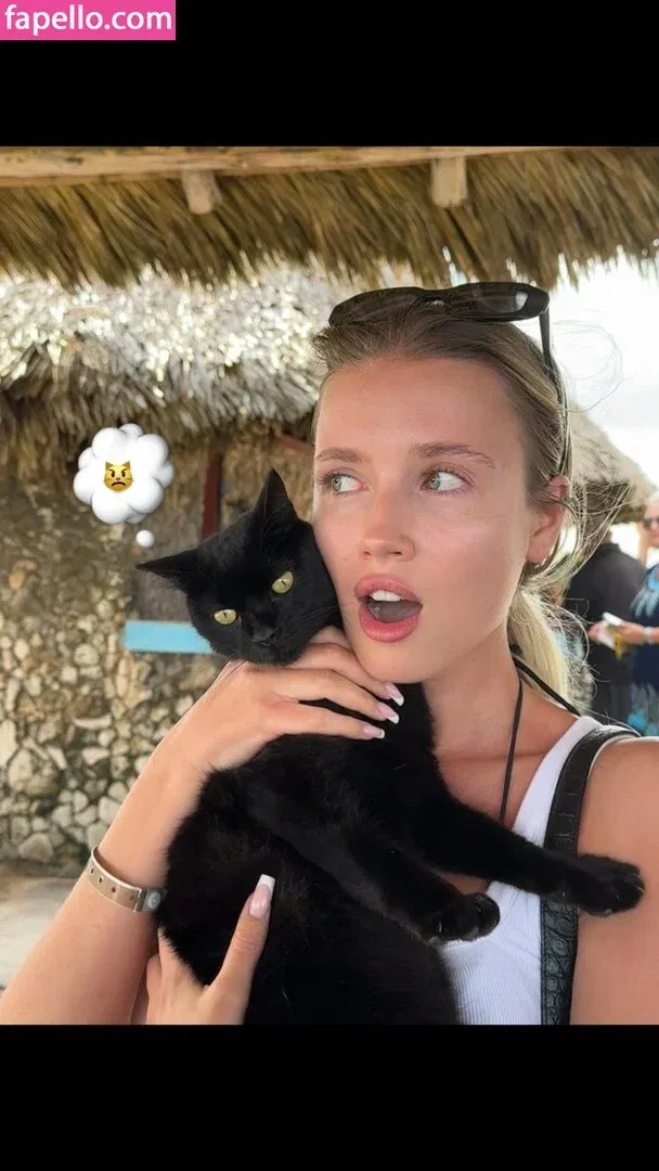 Polina Malinovskaya / polinamalinovskaya Onlyfans Photo Gallery 