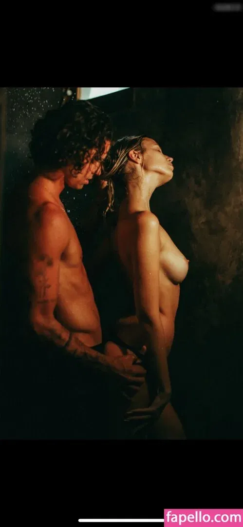 Polina Malinovskaya / polinamalinovskaya Onlyfans Photo Gallery 