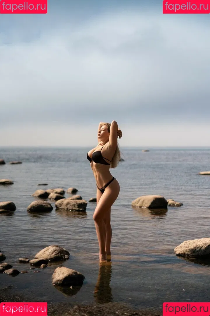 Olga Kobzar / bugs_bunny_gf Onlyfans Photo Gallery 
