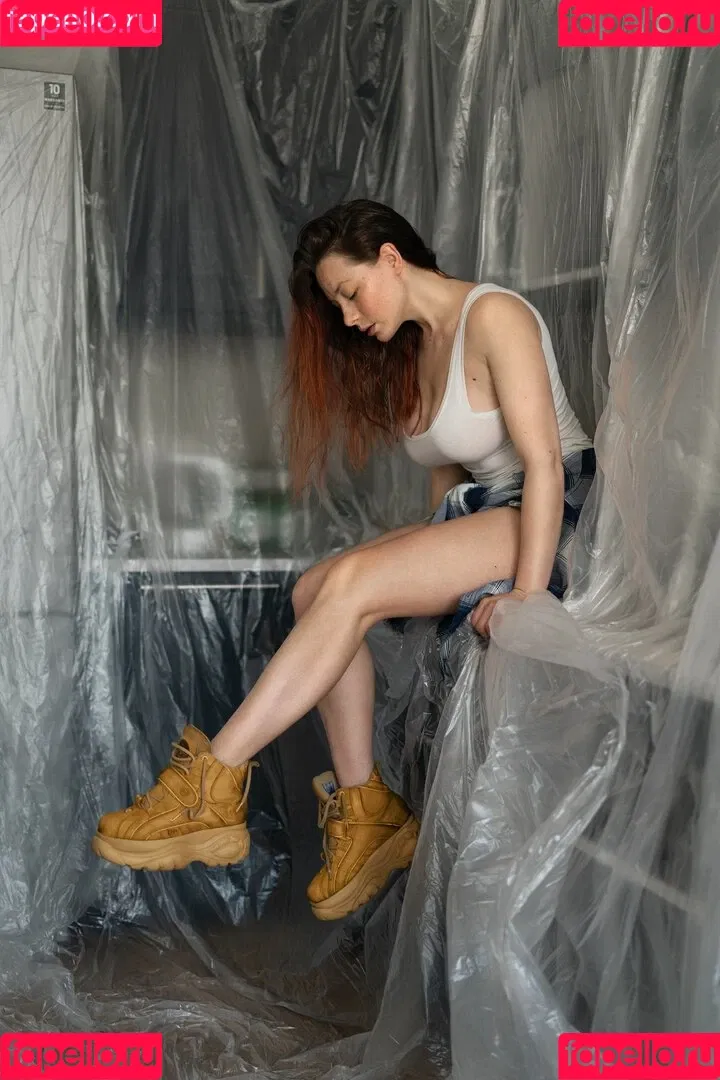 Olga Kobzar / bugs_bunny_gf Onlyfans Photo Gallery 