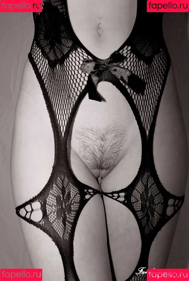 Olga Kobzar / bugs_bunny_gf Onlyfans Photo Gallery 