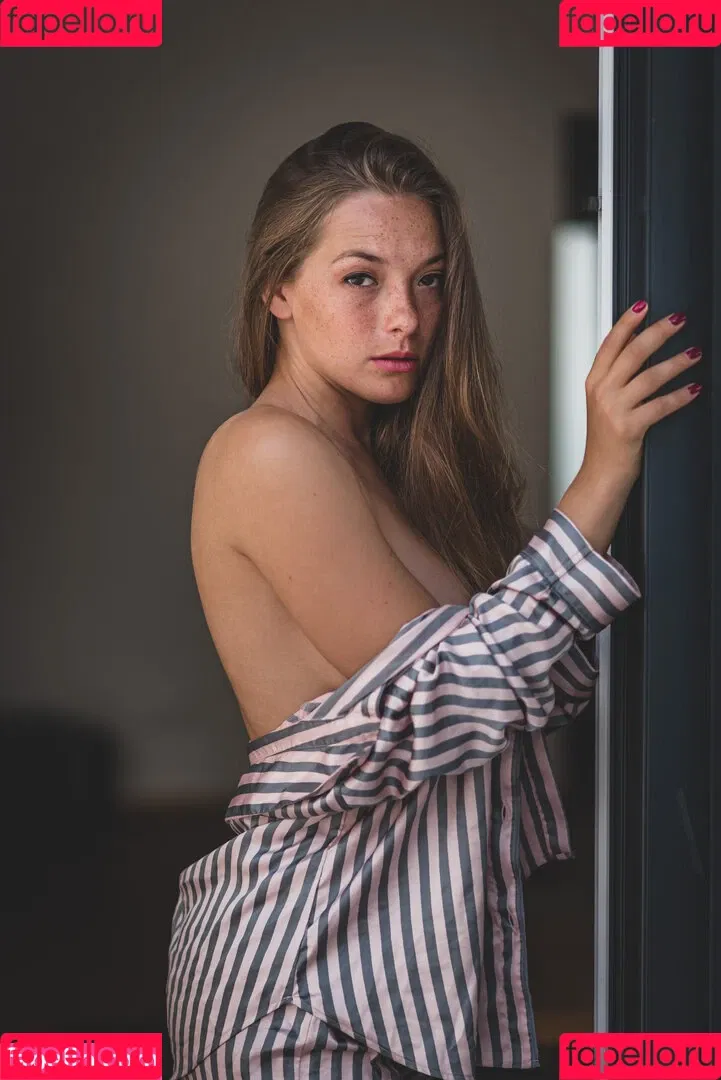 Olga Kobzar / bugs_bunny_gf Onlyfans Photo Gallery 