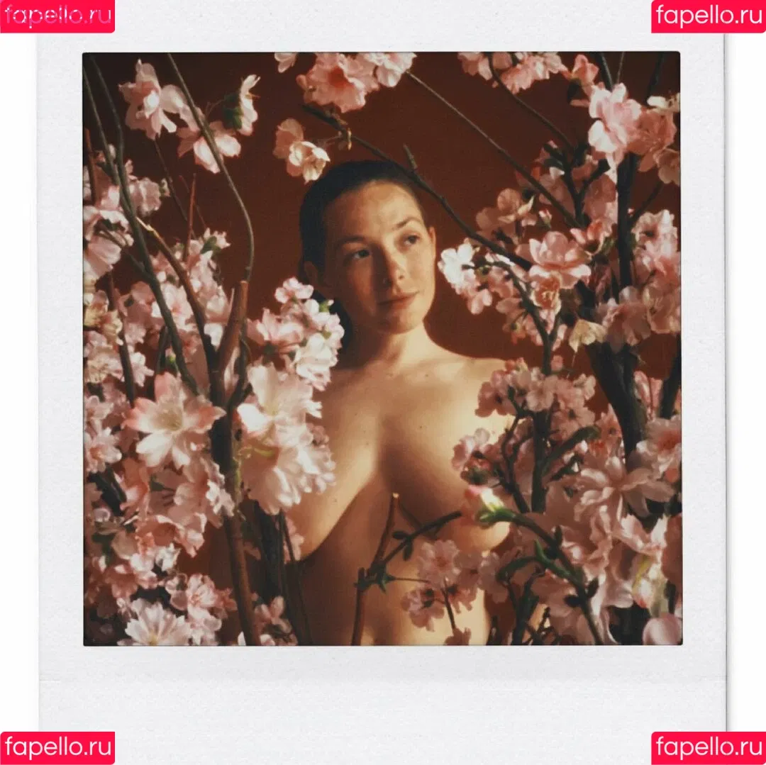 Olga Kobzar / bugs_bunny_gf Onlyfans Photo Gallery 