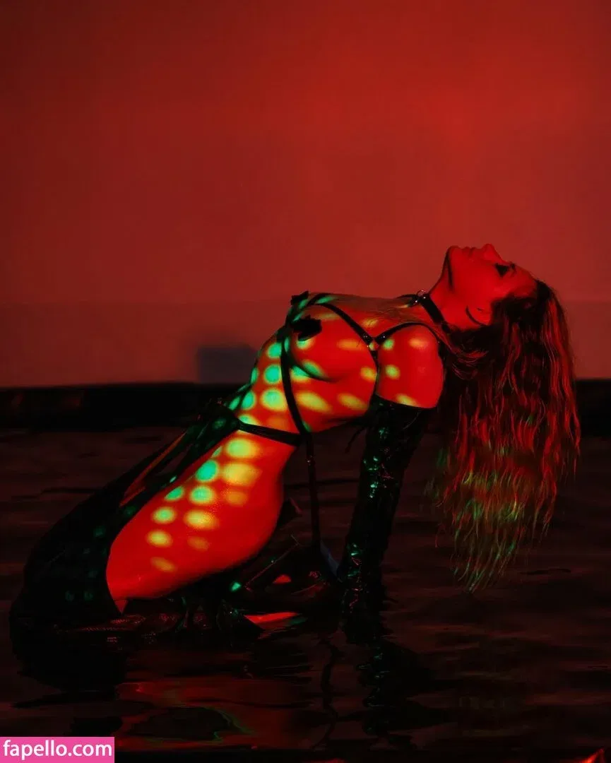 Olga Kobzar / bugs_bunny_gf Onlyfans Photo Gallery 