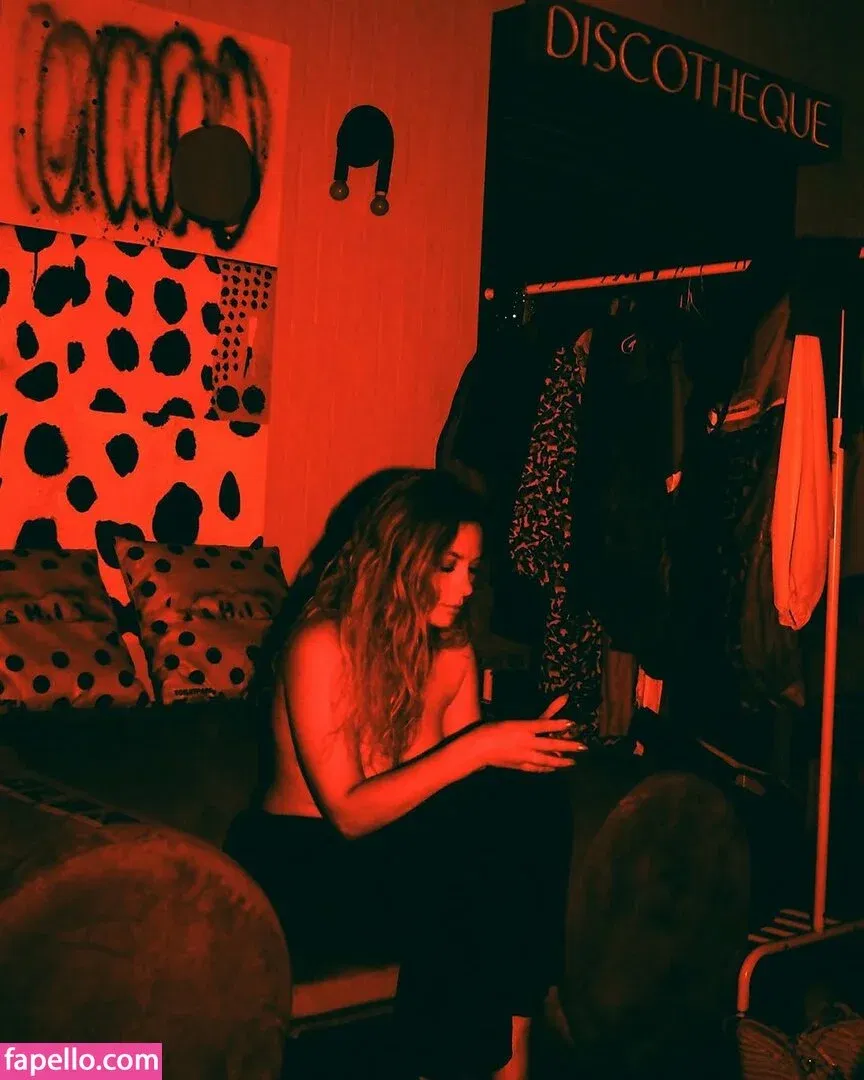 Olga Kobzar / bugs_bunny_gf Onlyfans Photo Gallery 