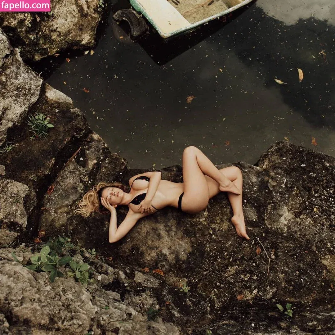 Olga Kobzar / bugs_bunny_gf Onlyfans Photo Gallery 