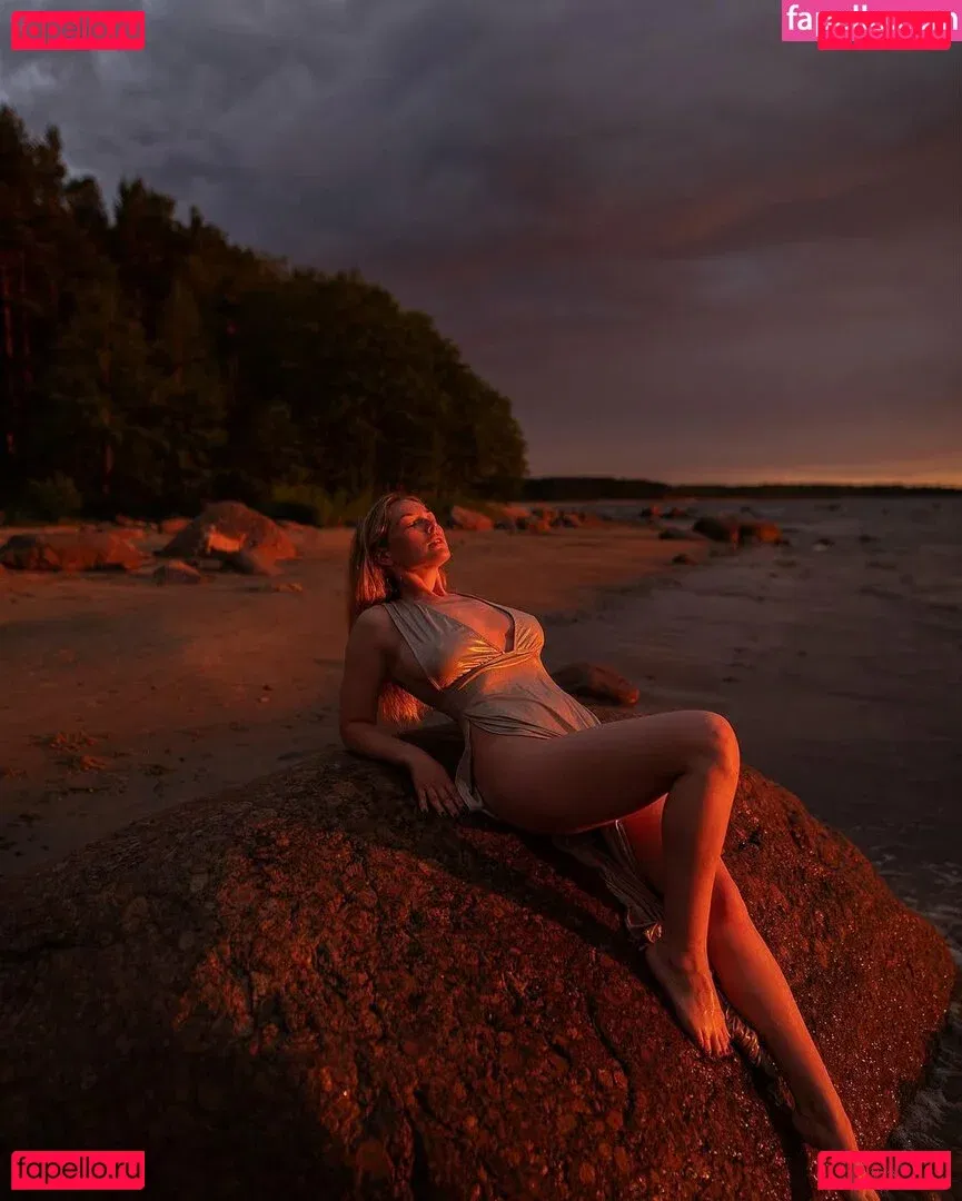 Olga Kobzar / bugs_bunny_gf Onlyfans Photo Gallery 