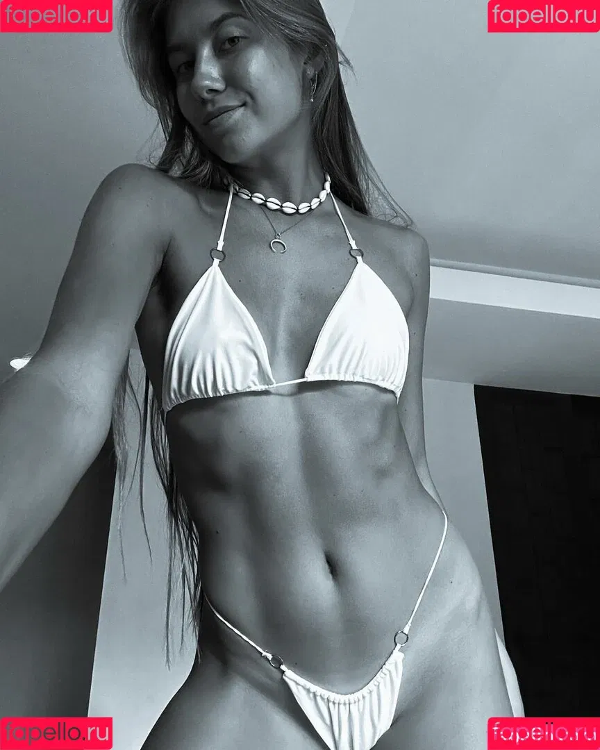 Jasminjass / jas_jasminka_ / jasmin_jasm23 Onlyfans Photo Gallery 