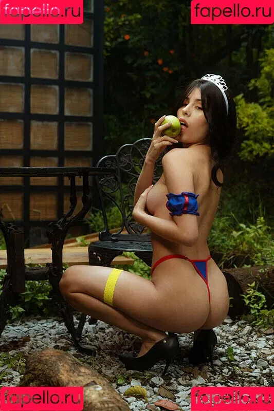 Blowjob / Heidy Pino / Heidymodel Fake Handjob / heidy_pino Onlyfans Photo Gallery 