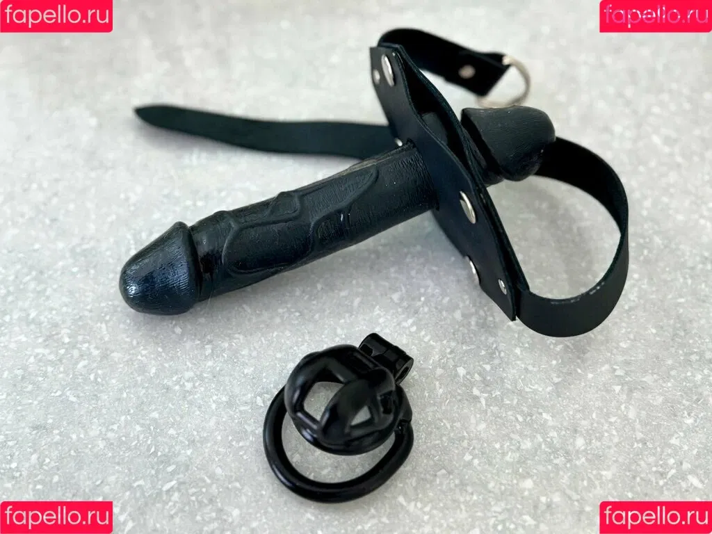 femdomnikkikit / goddessnikkikit Onlyfans Photo Gallery 