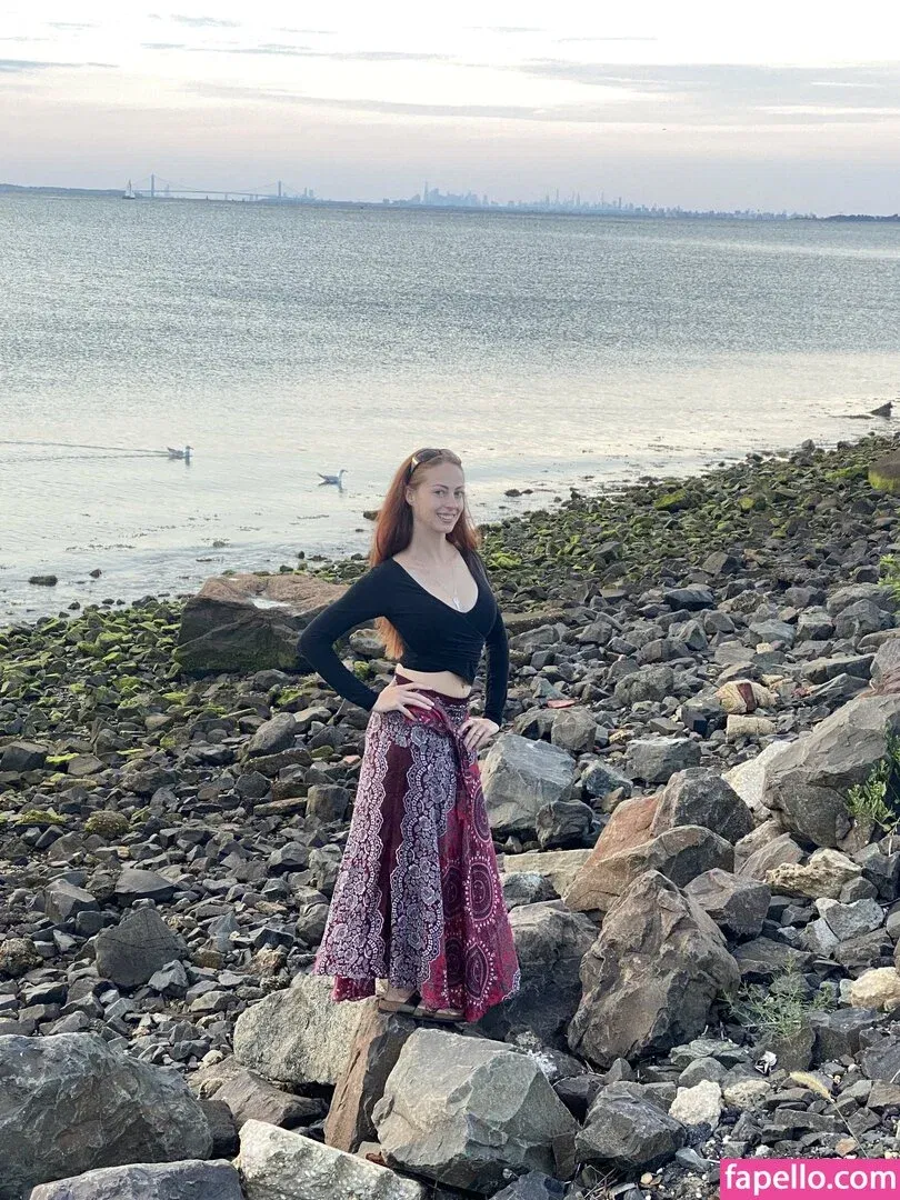 femdomnikkikit / goddessnikkikit Onlyfans Photo Gallery 