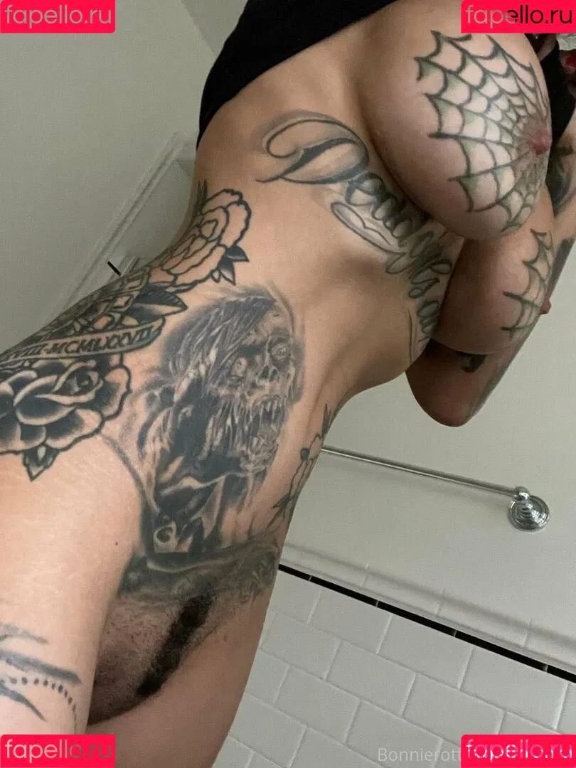 Bonnie Rotten / bonnierottenx / officialbonnierotten Onlyfans Photo Gallery 