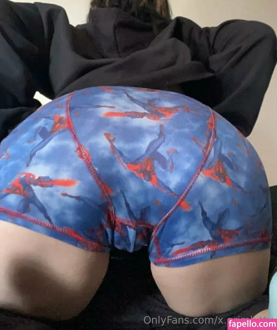 grimkitty3 / thegrimkitty / x.grimkitty Onlyfans Photo Gallery 