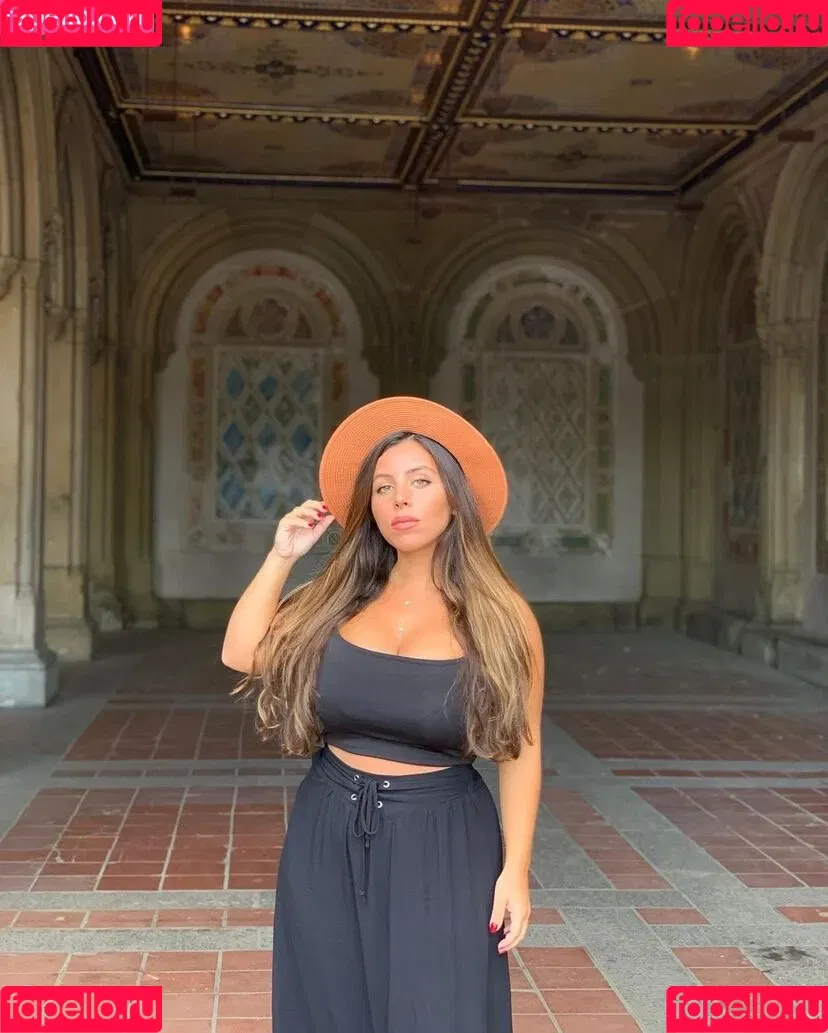 Tami Bar / https: / tami__bar / tamiibabie Onlyfans Photo Gallery 