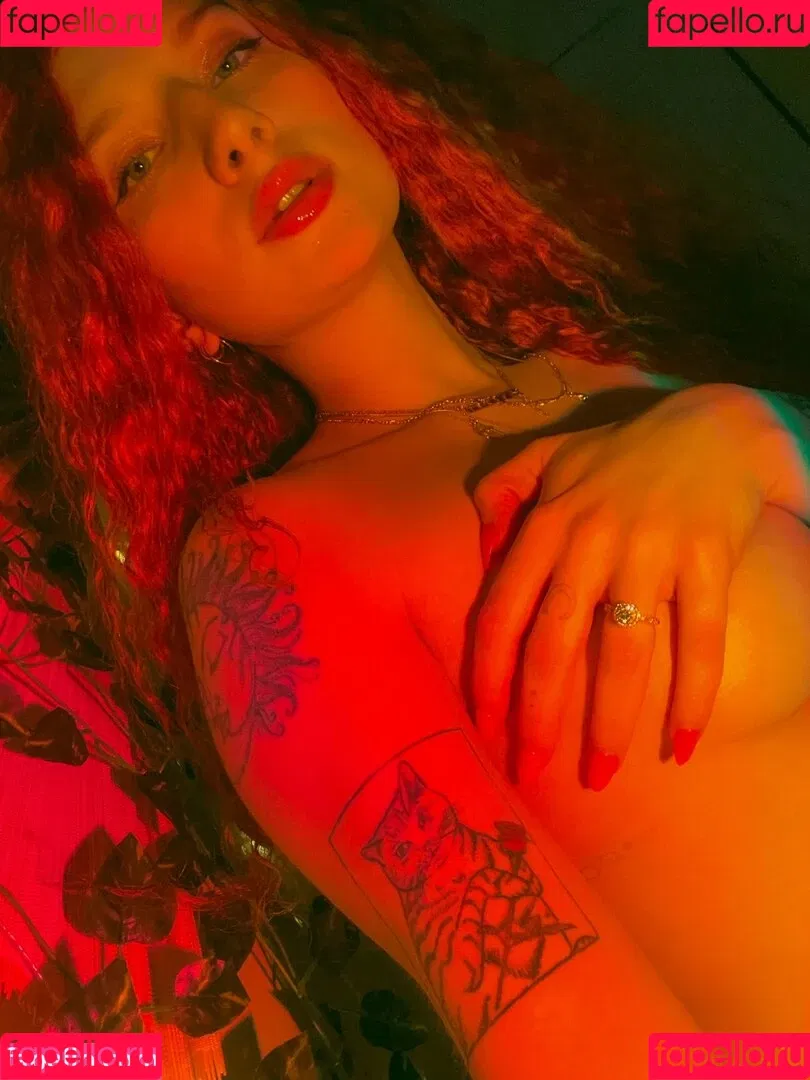Marinadove / marina.dove / marinaserafina_ Onlyfans Photo Gallery 